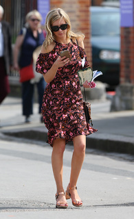 Rachel Riley feet photo thumbnail