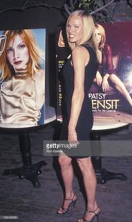 Rachel Roberts feet photo 14