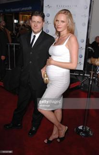 Rachel Roberts feet photo 13