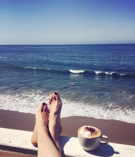 Rachel Roberts feet photo 19