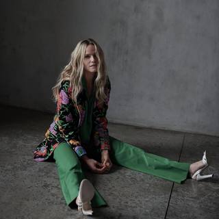 Rachel Roberts feet photo 2