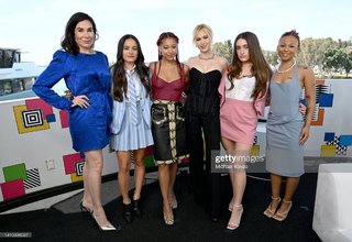 Rachel Sennott feet photo thumbnail