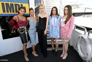 Rachel Sennott feet photo thumbnail