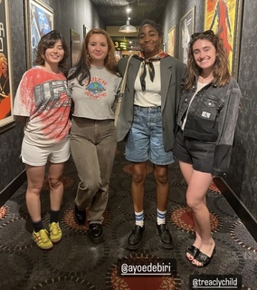 Rachel Sennott feet photo thumbnail