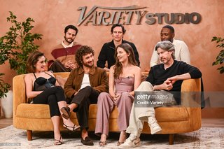 Rachel Sennott feet photo thumbnail