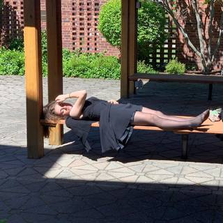 Rachel Sennott feet photo thumbnail