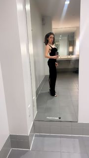 Rachel Sennott feet photo thumbnail