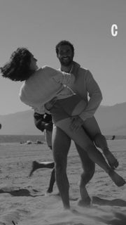 Rachel Sennott feet photo thumbnail