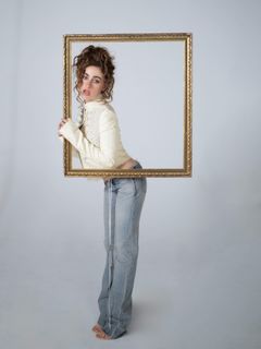 Rachel Sennott feet photo 13