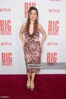 Rachel Sennott feet photo 19