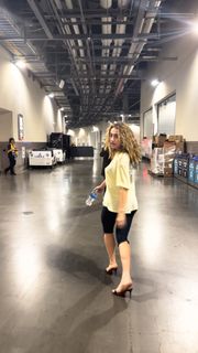 Rachel Sennott feet photo 12