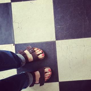 Rachel Skarsten feet photo 10