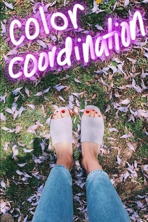 Rachel Skarsten feet photo 15