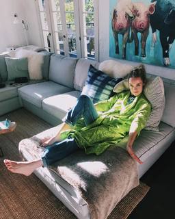 Rachel Skarsten feet photo 1