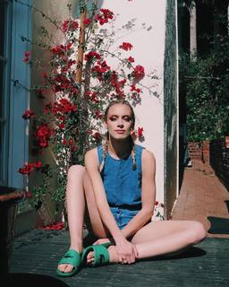 Rachel Skarsten feet photo 18
