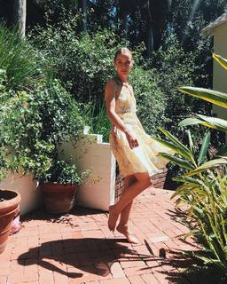 Rachel Skarsten feet photo 15