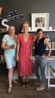Rachel Skarsten feet photo 1