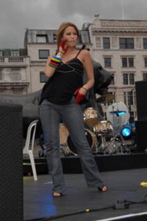 Rachel Stevens feet photo thumbnail