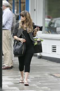 Rachel Stevens feet photo thumbnail