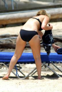 Rachel Stevens feet photo thumbnail