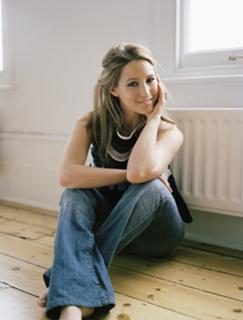 Rachel Stevens feet photo thumbnail
