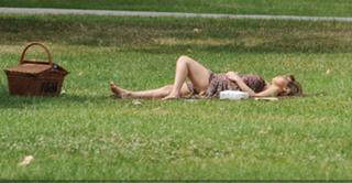 Rachel Stevens feet photo thumbnail