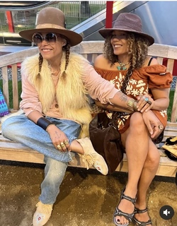 Rachel True feet photo 2