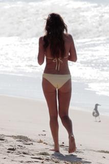 Rachel Uchitel feet photo 3