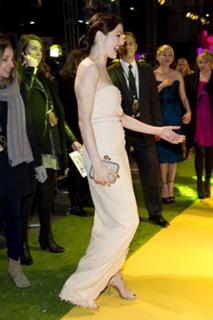 Rachel Weisz feet photo thumbnail