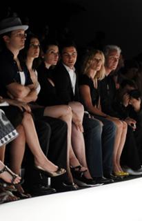 Rachel Weisz feet photo thumbnail