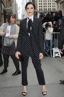 Rachel Weisz feet photo thumbnail