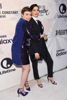 Rachel Weisz feet photo thumbnail