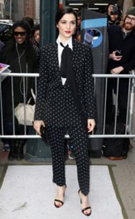 Rachel Weisz feet photo thumbnail