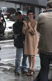 Rachel Weisz feet photo thumbnail