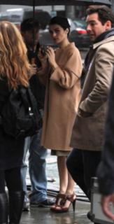 Rachel Weisz feet photo thumbnail