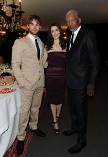 Rachel Weisz feet photo thumbnail