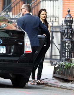 Rachel Weisz feet photo thumbnail