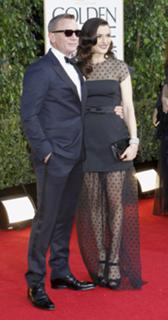 Rachel Weisz feet photo thumbnail