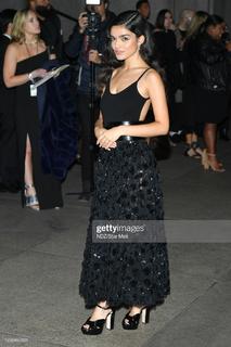 Rachel Zegler feet photo thumbnail