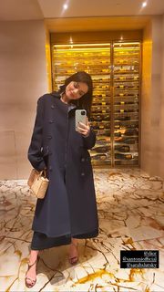 Rachel Zegler feet photo thumbnail