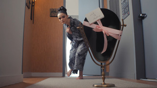 Rachel Zegler feet photo thumbnail
