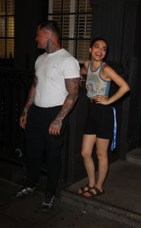 Rachel Zegler feet photo thumbnail