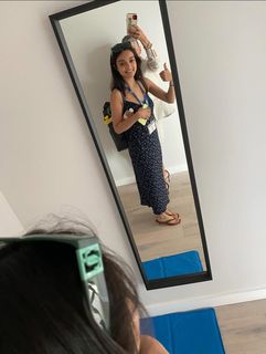 Rachel Zegler feet photo thumbnail