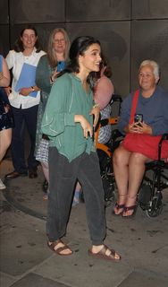 Rachel Zegler feet photo thumbnail