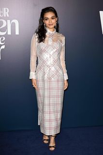 Rachel Zegler feet photo thumbnail