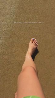 Rachel Zegler feet photo 2