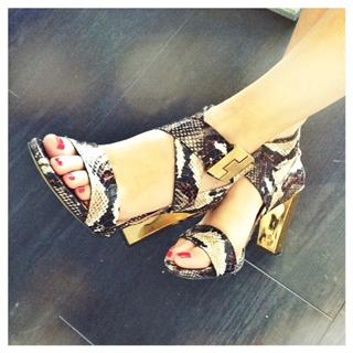 Rachel Zoe feet photo 9