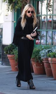 Rachel Zoe feet photo 2