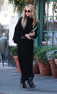 Rachel Zoe feet photo 15