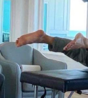 Rachele Brooke Smith feet photo 7